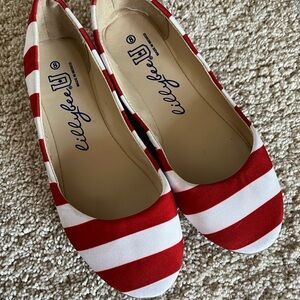 LILLY BEE SHOES. RED & WHITE STRIPE FABRIC BALLET FLATS. EXCELLENT. SIZE 8